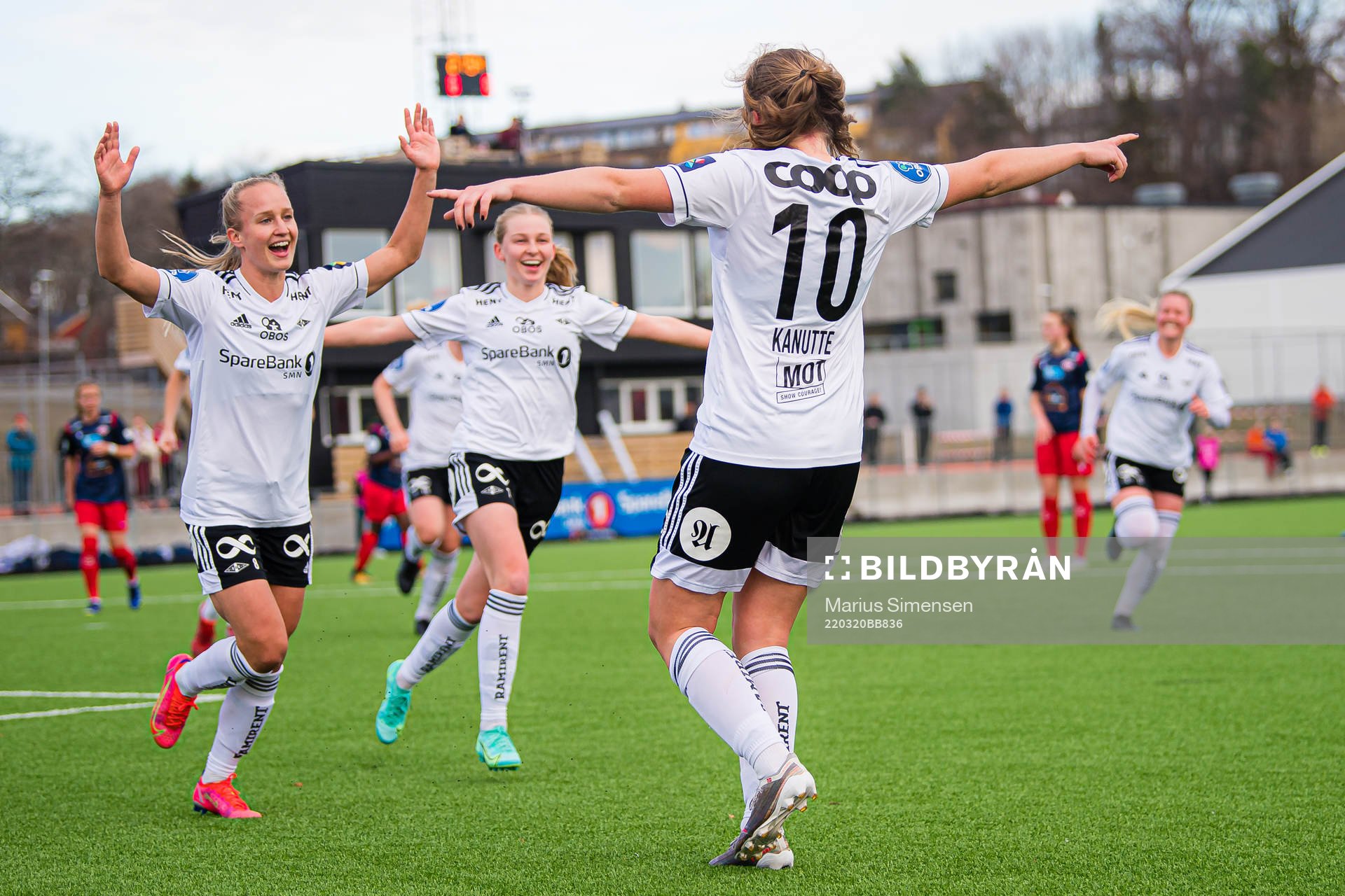 Sara Kanutte Sørensen Fornes of Rosenborg celebrates