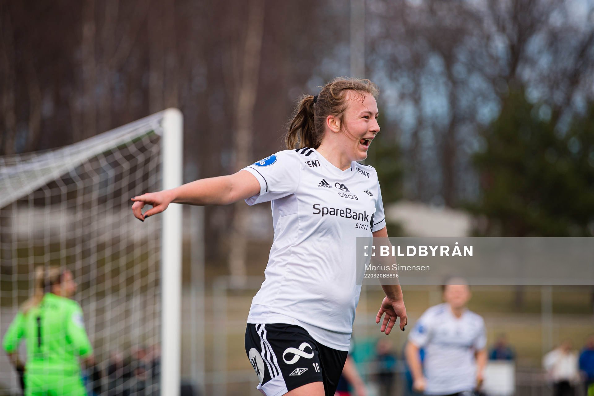 Sara Kanutte Sørensen Fornes of Rosenborg celebrates