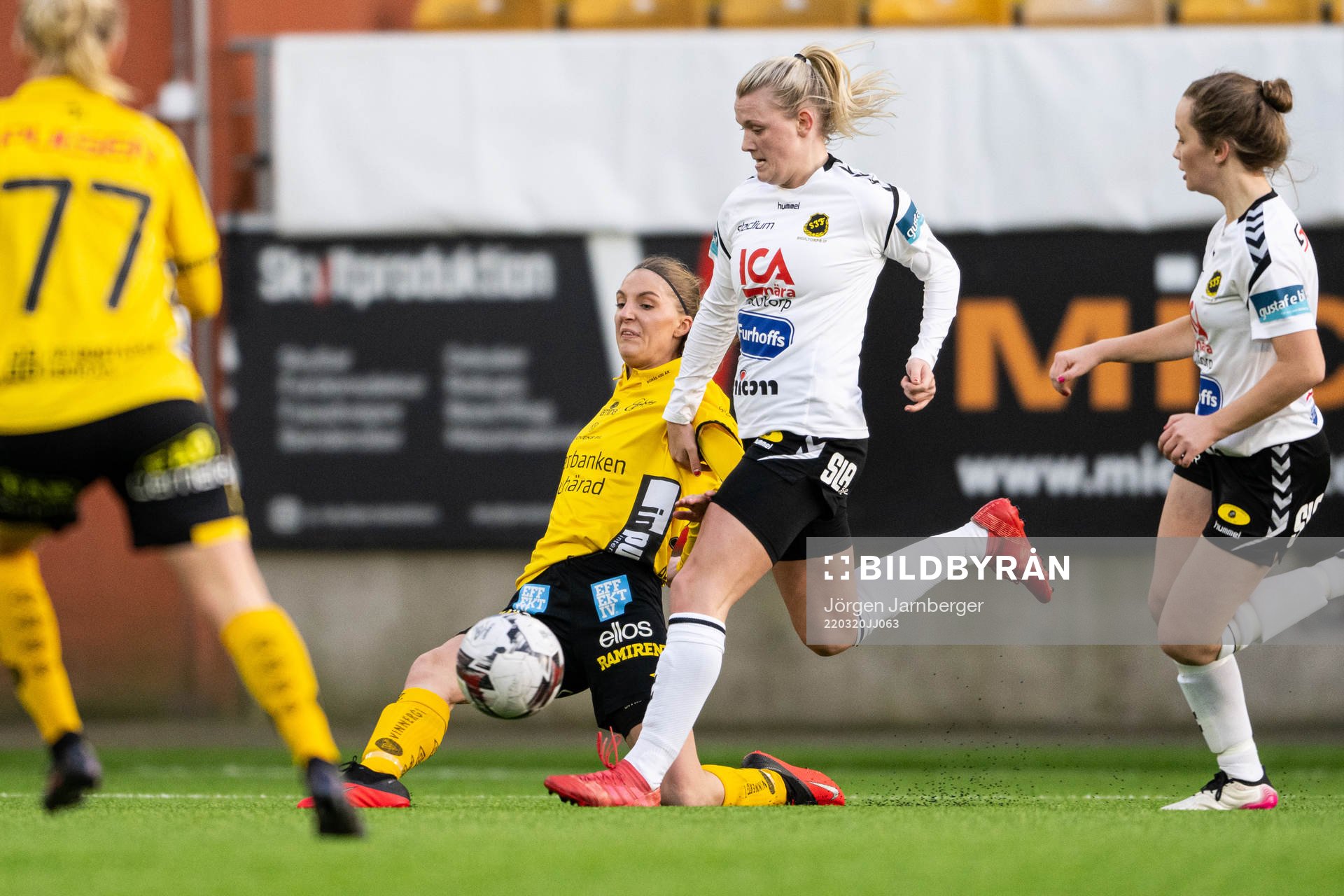 Elfsborgs Tilda Brodén och Skultorps Matilda Andersson