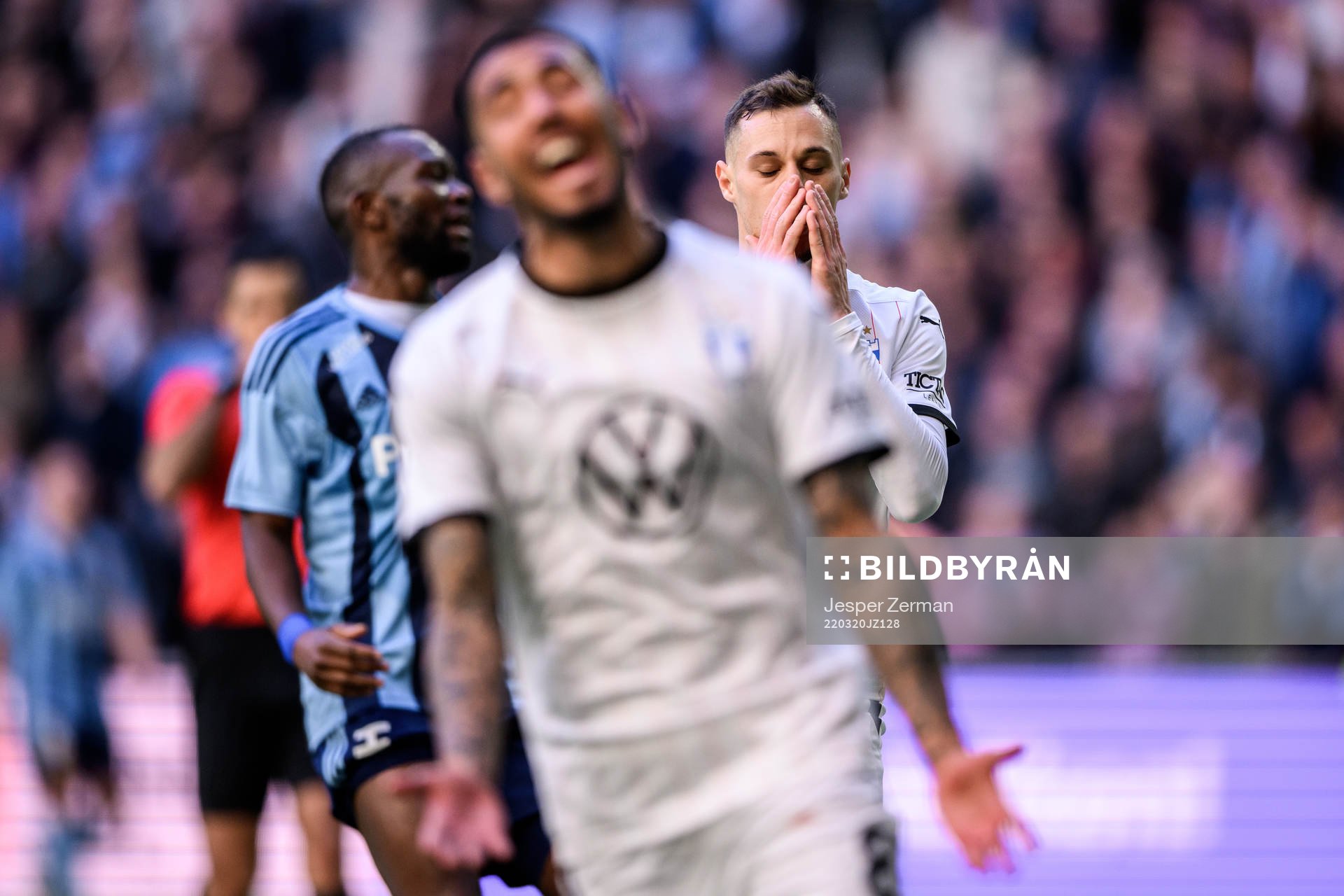 Malmö FFs Sergio Pena och Veljko Birmancevic deppar