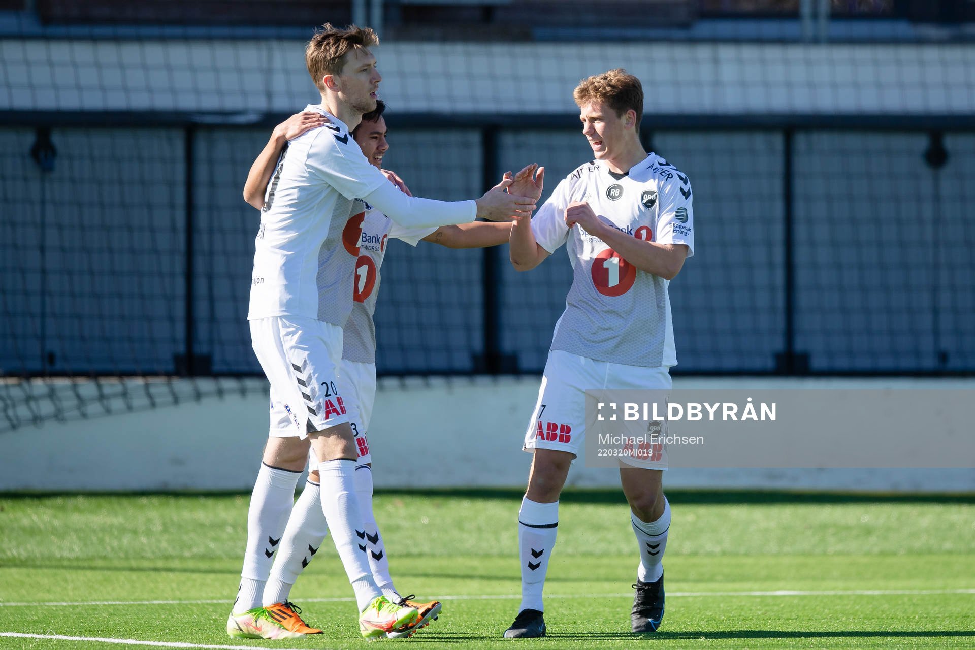 Odds Tobias Lauritsen jublar