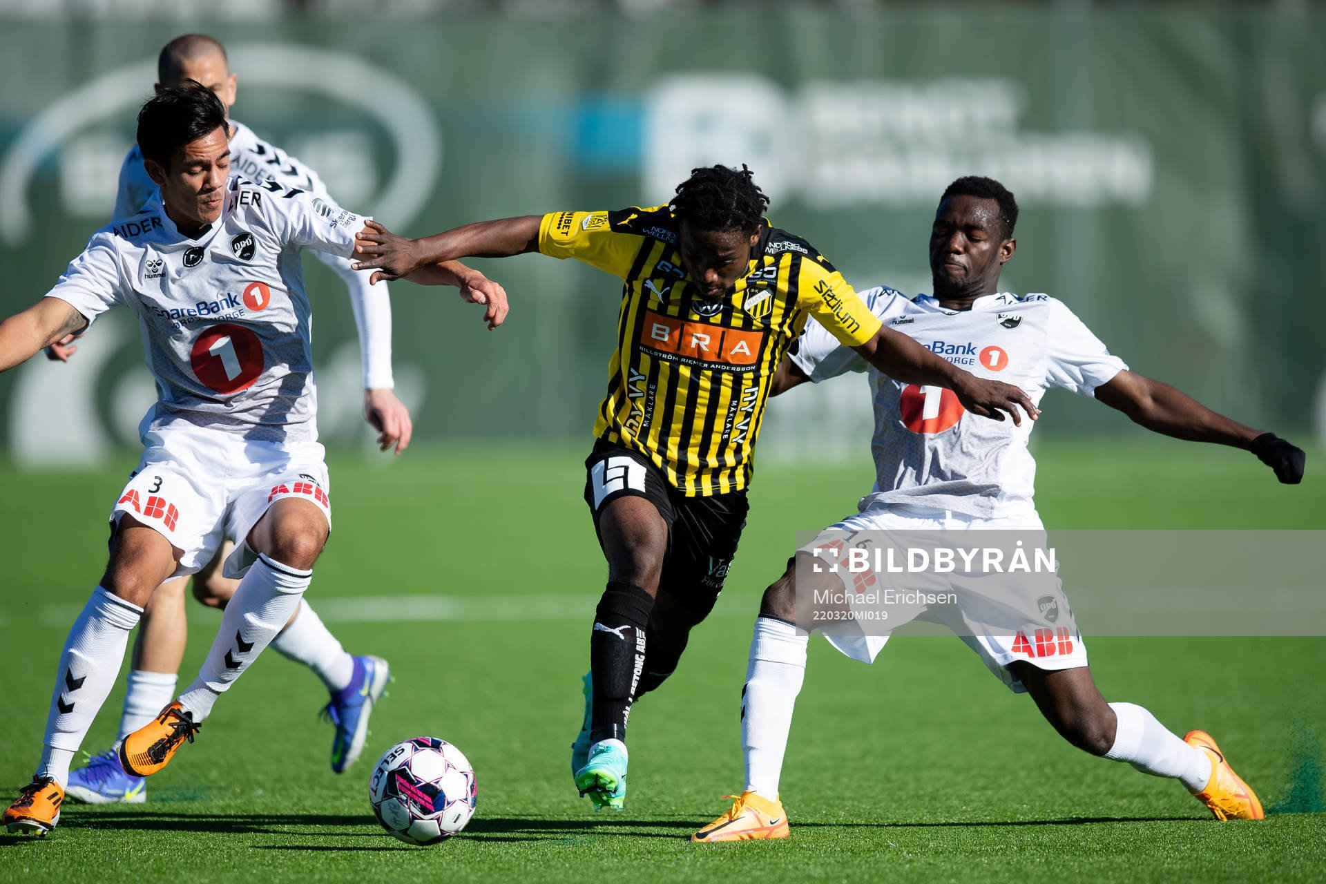 Odds Josef Brian Baccay och Joshua Gastom Kitolano mot