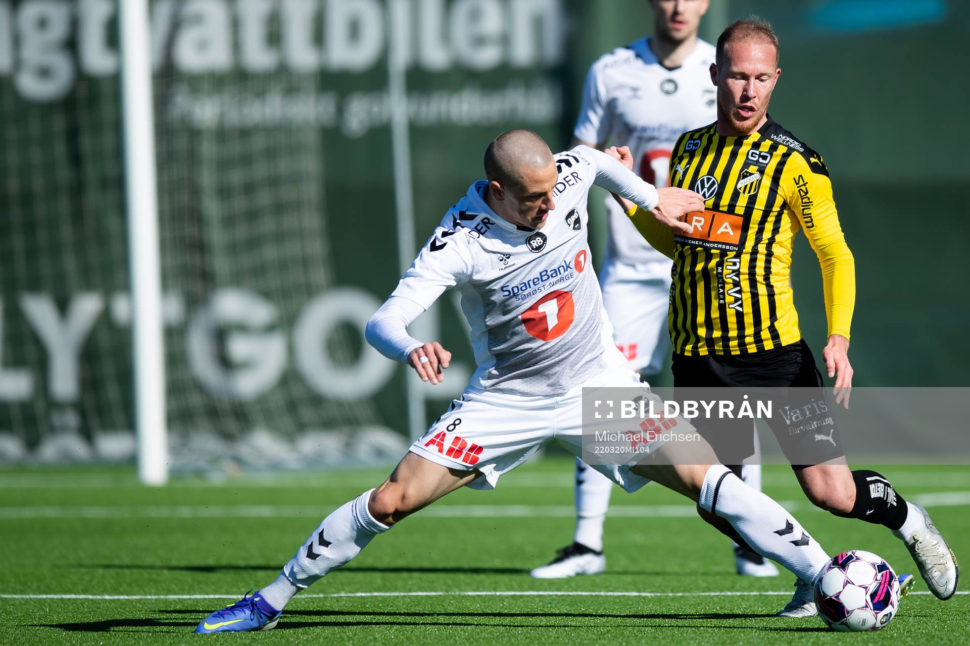 Odds Milan Jevtovic och Häckens Mikkel Rygaard Jensen