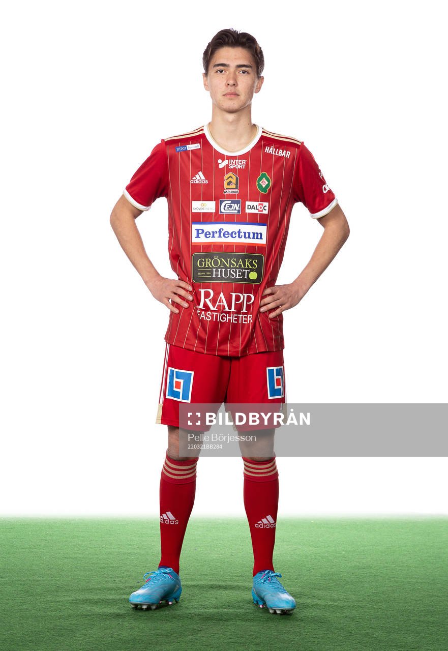 Skövdes Gustav Sahlin poserar för ett porträtt den 21 mars 2022 i Skövde.