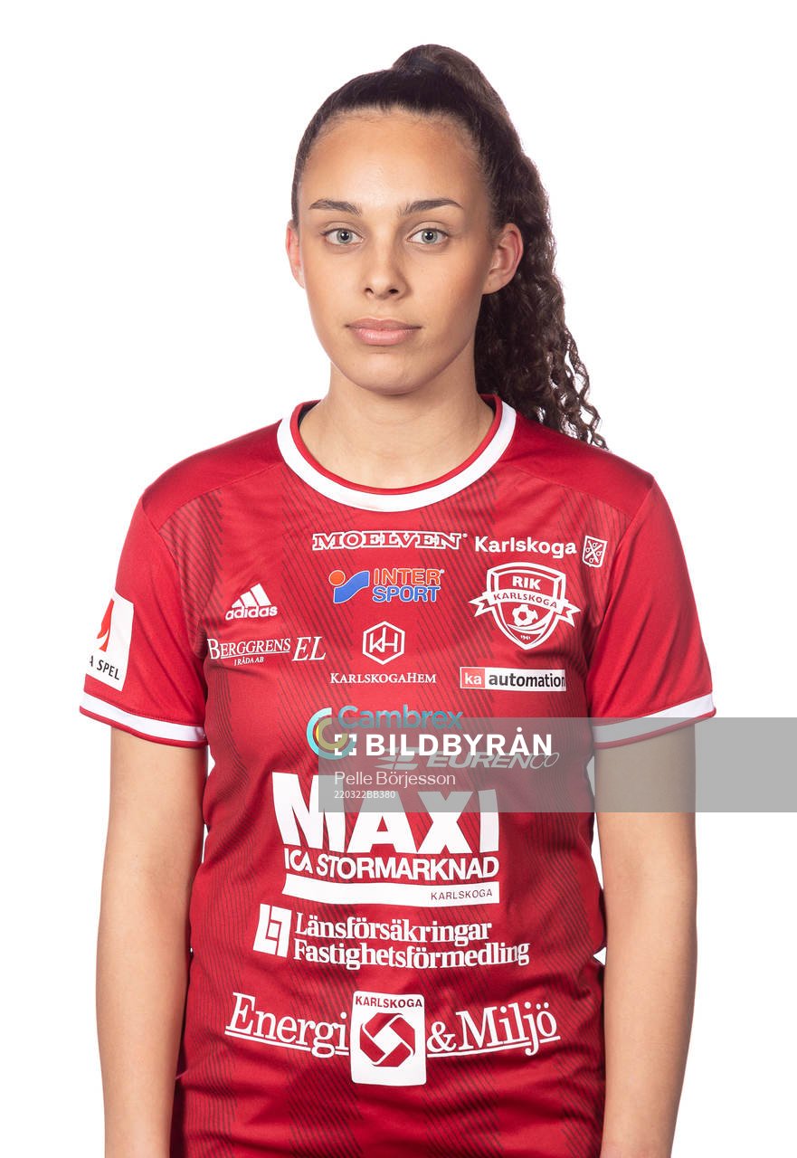 Rävåsens Nathalie Bergman poserar för ett porträtt den 22 mars 2022 i Karlskoga.