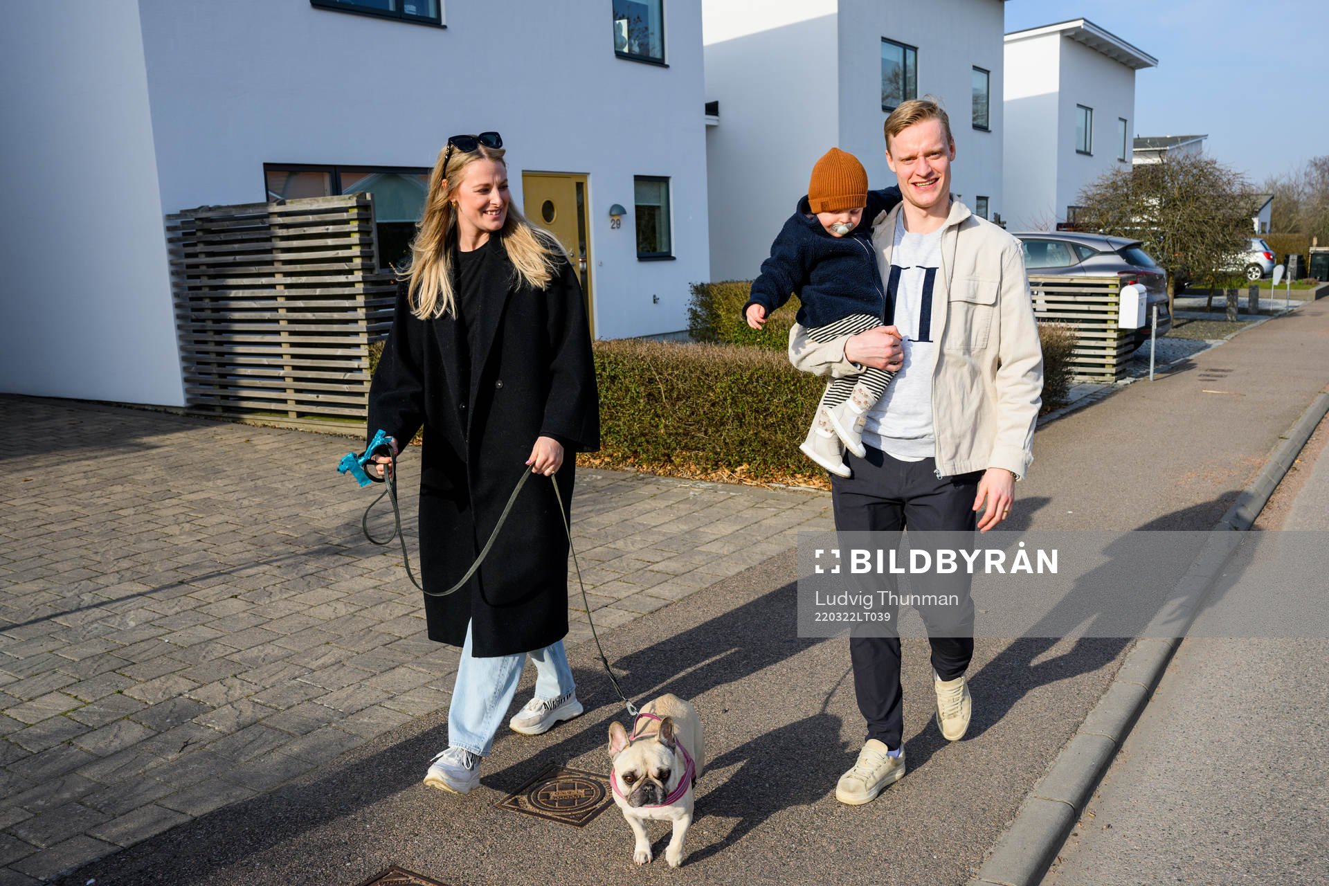 Anton Bengtsson med sonen Noel, Matilda Schultz och franska