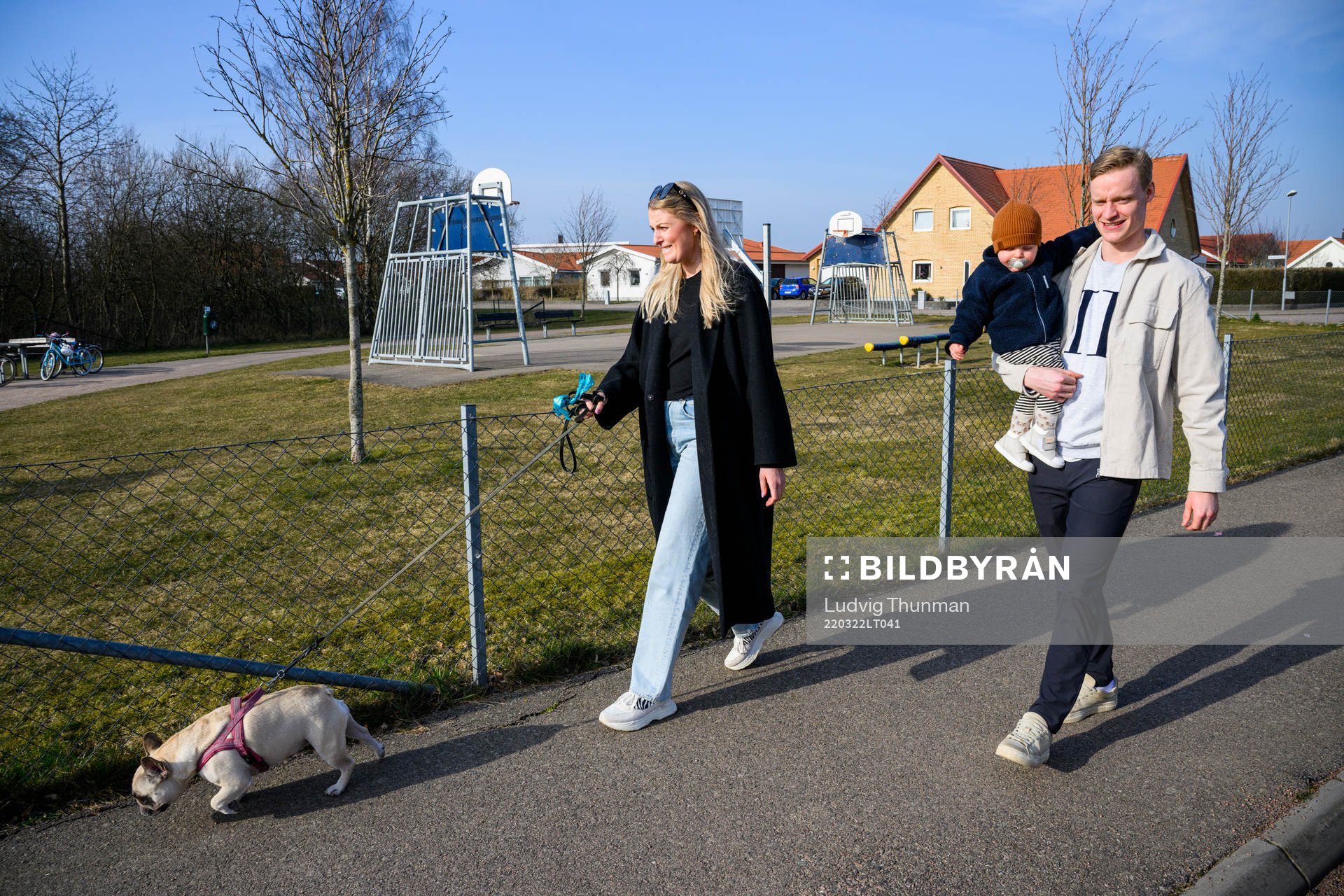 Anton Bengtsson med sonen Noel, Matilda Schultz och franska
