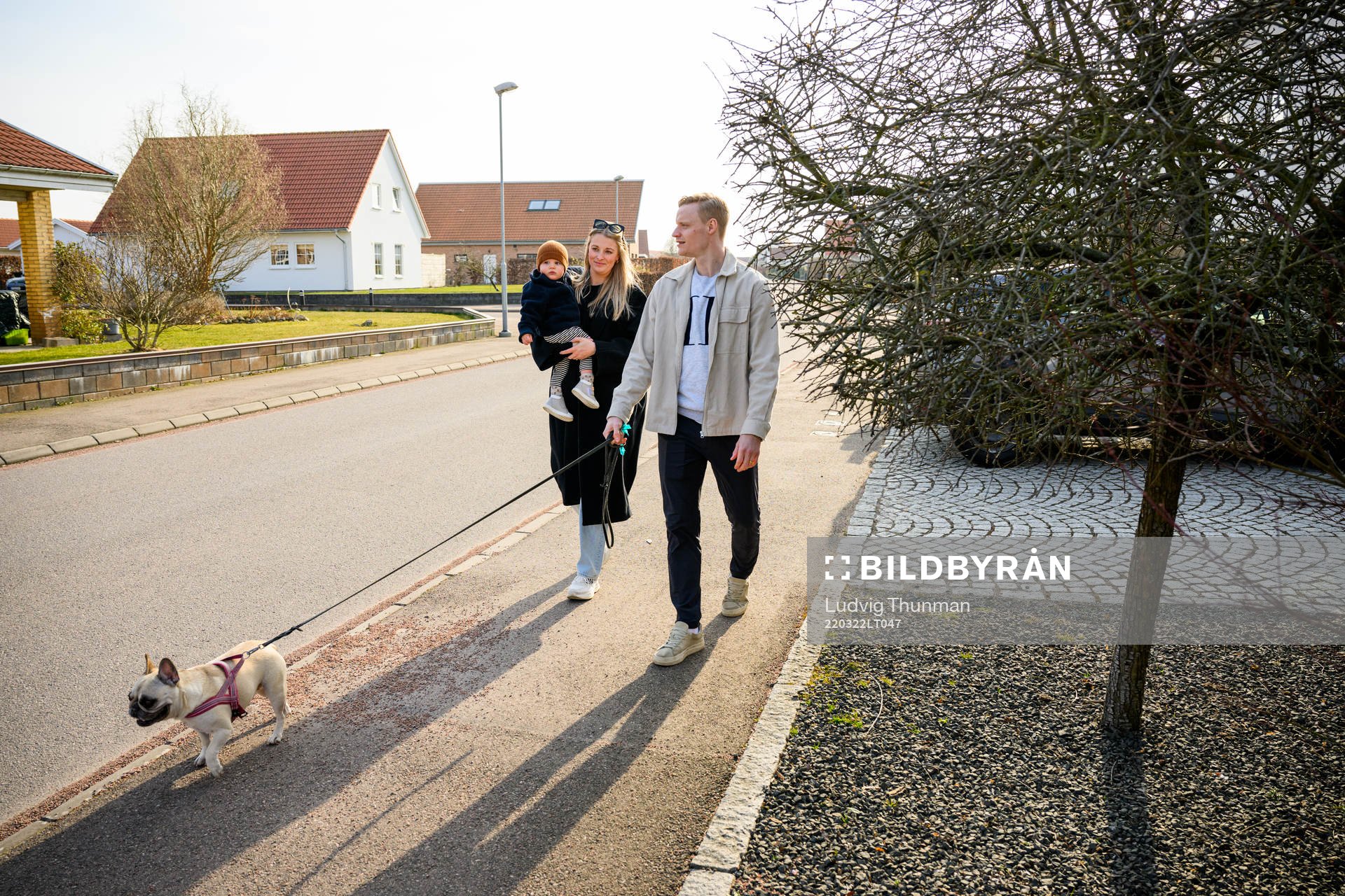 Anton Bengtsson med sonen Noel, Matilda Schultz och franska