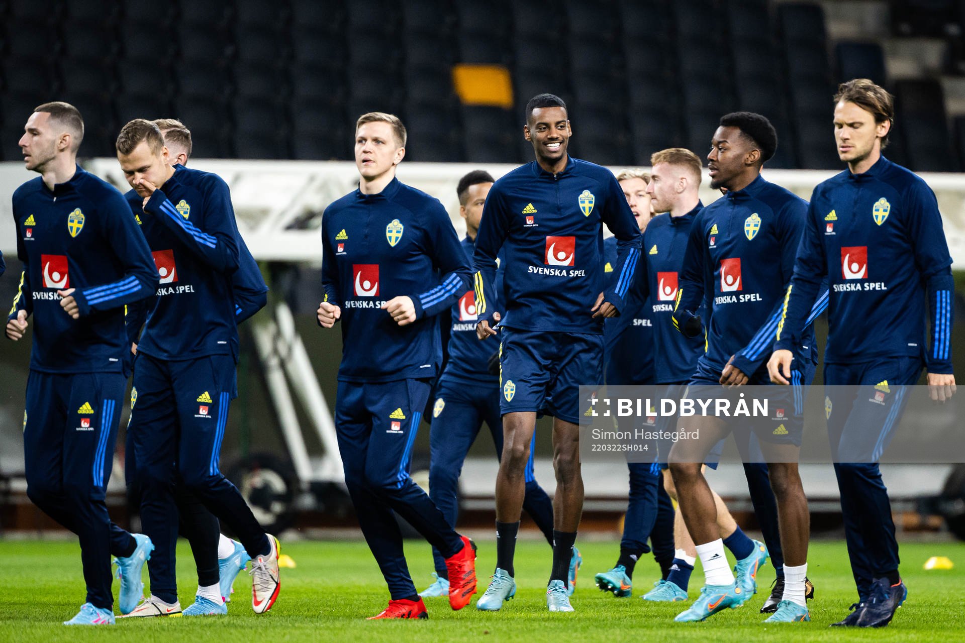 Alexander Isak and Anthony Elanga of the Swedish national