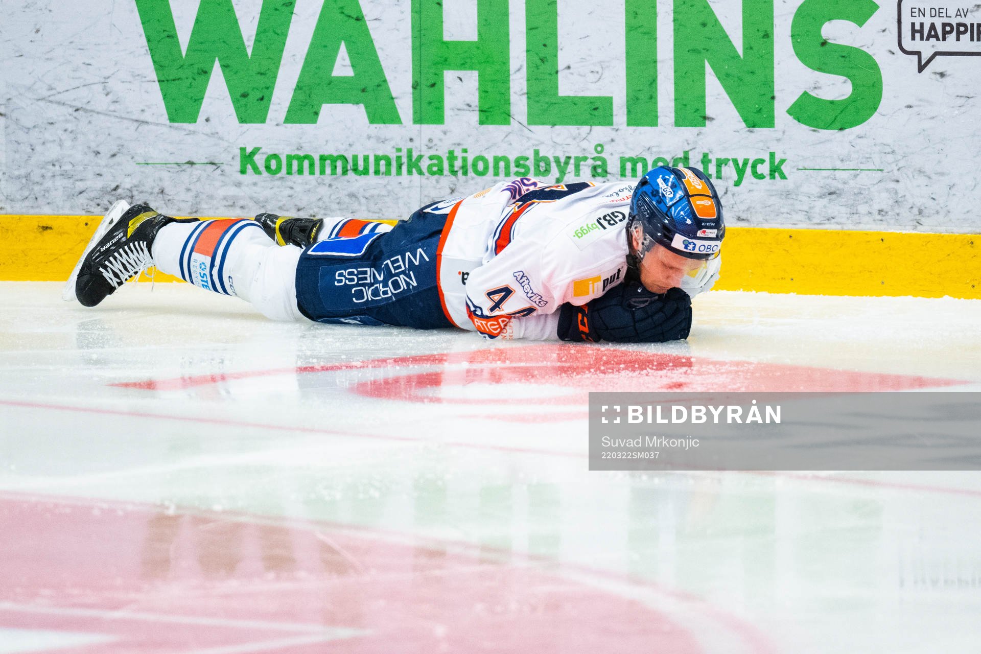 Växjös Peter Andersson har ont