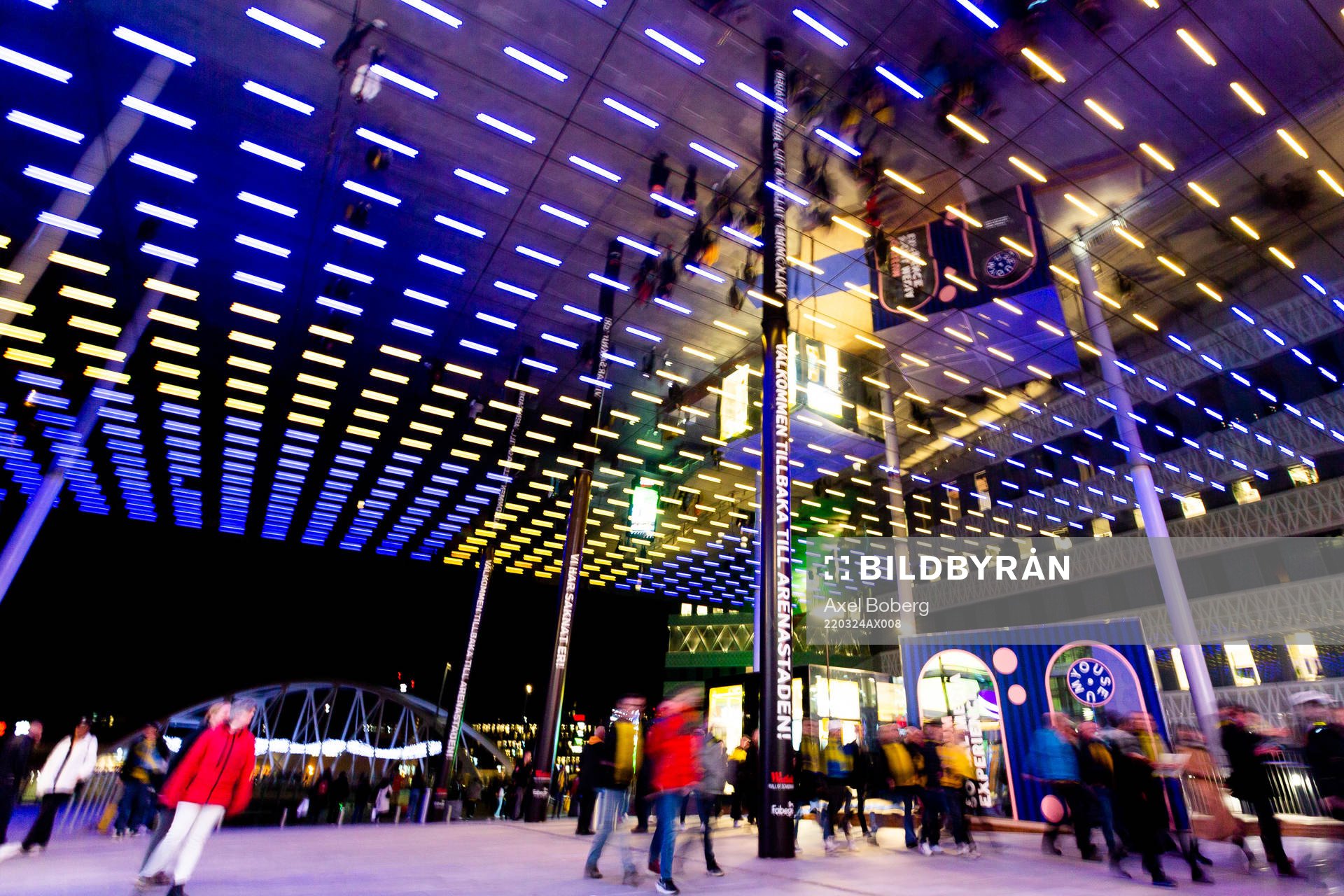 The Swedish flag portrayed by lights at Mall of Scandinavia