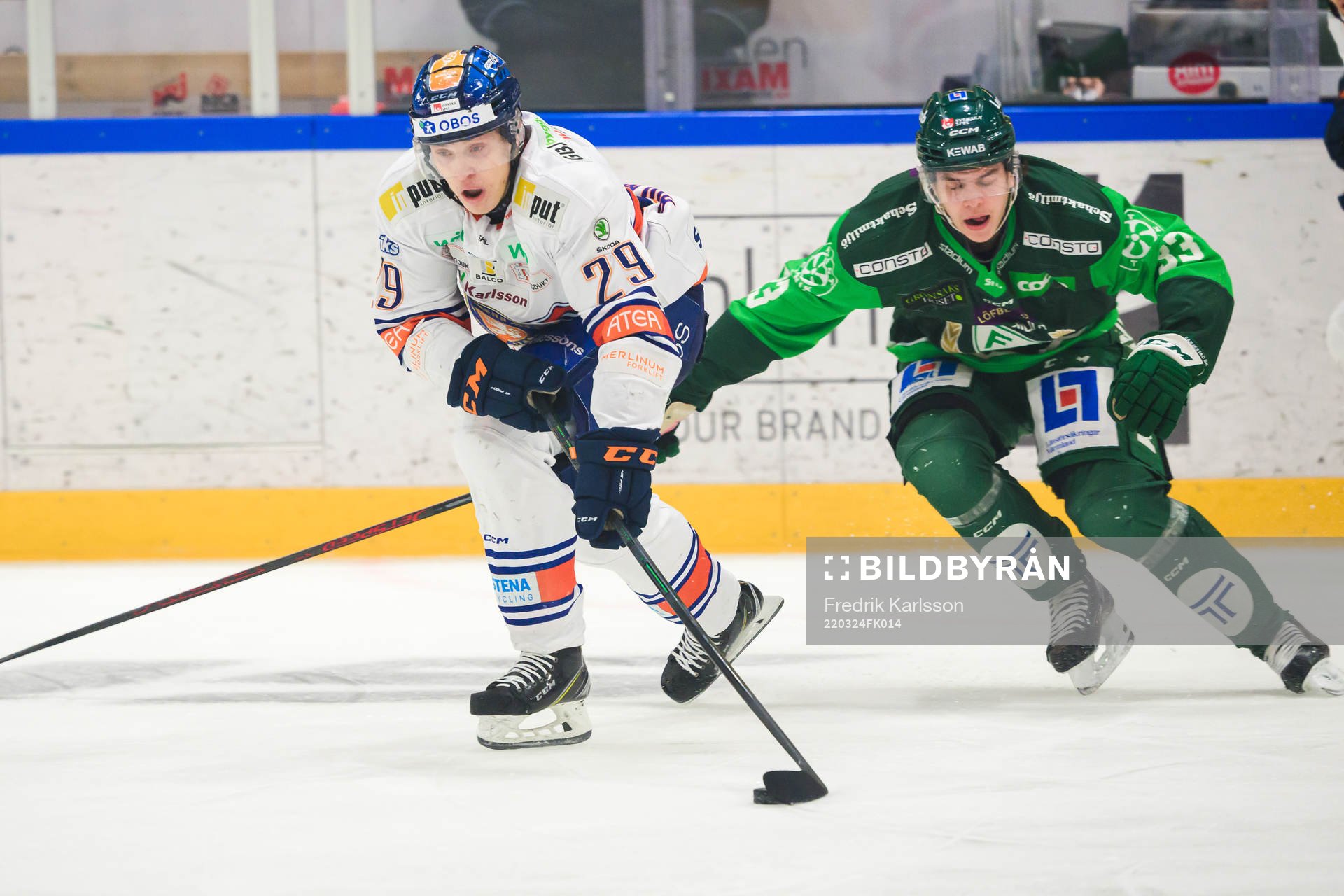 Växjös Pontus Holmberg och Färjestads Albert Johansson