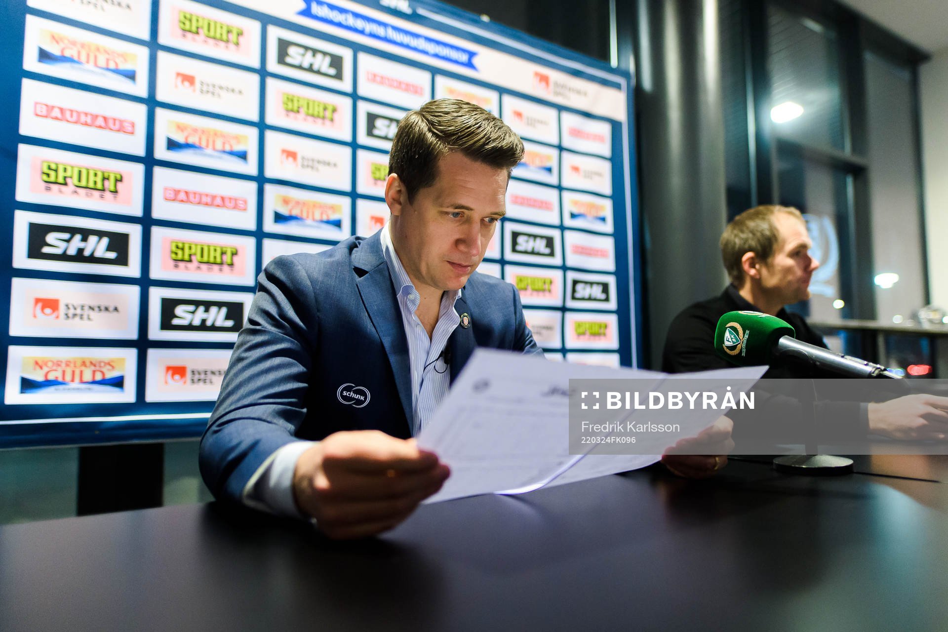 Växjös tränare Sam Hallam och Färjestads tränare Tomas