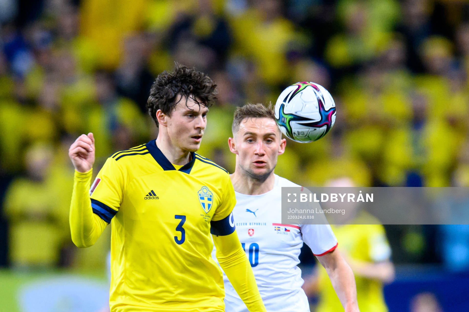 Victor Lindelöf of Sweden och Jan Kuchta of Czech Republic