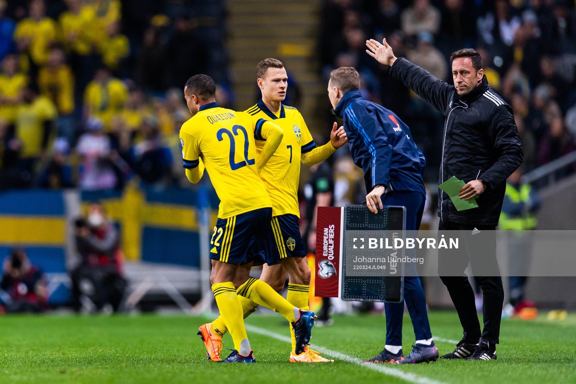 Robin Quaison is substituted