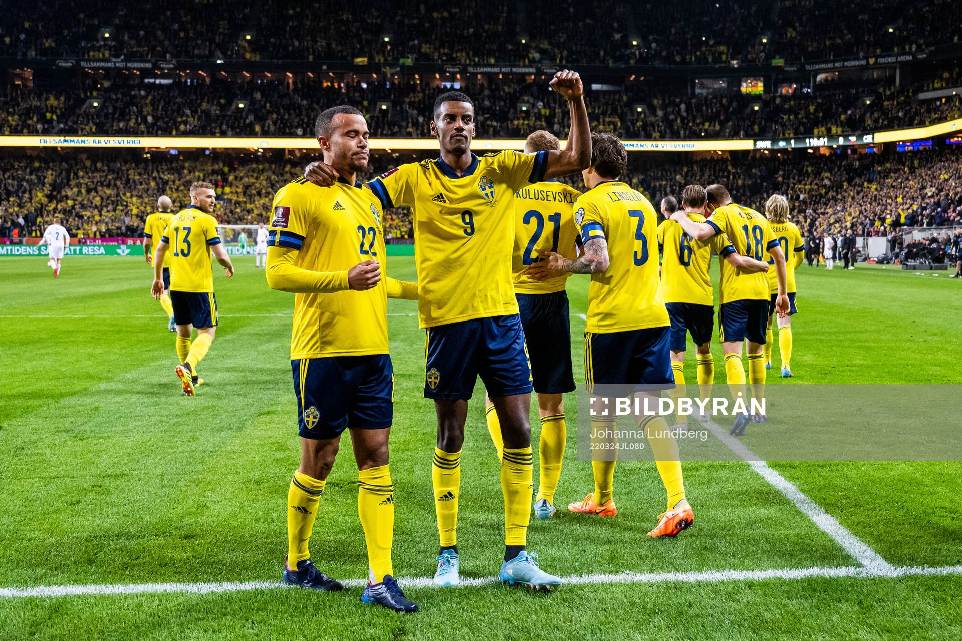 Robin Quaison of Sweden celebrates with Alexander Isak