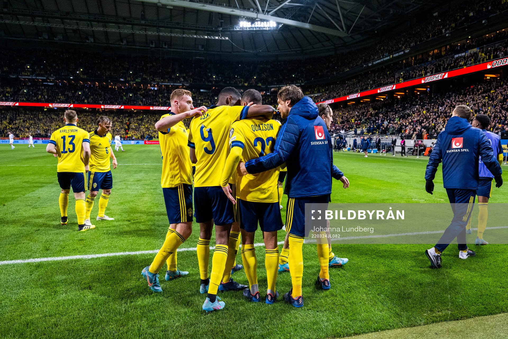 Robin Quaison of Sweden celebrates with team mates