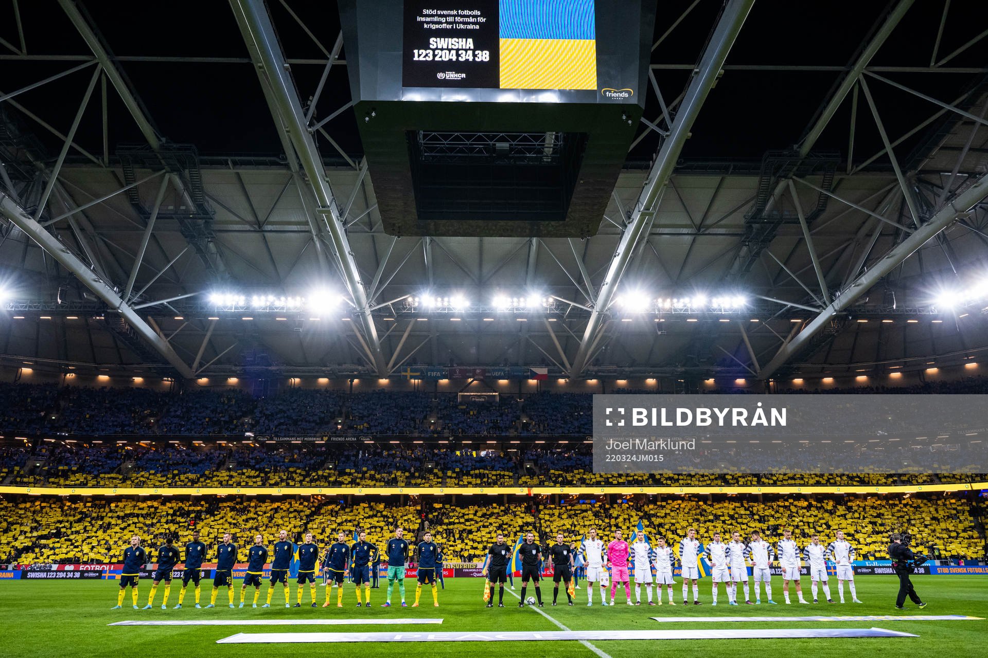 Players of Sweden and of Czech Republic