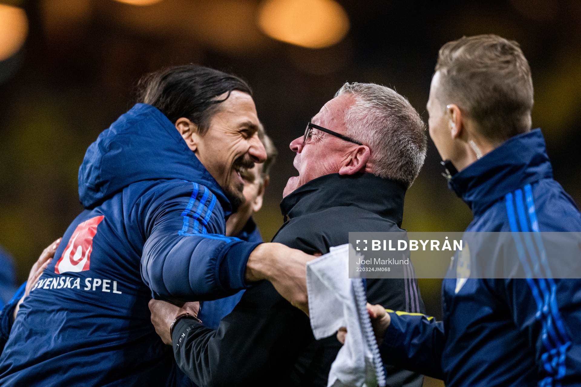 Zlatan Ibrahimovic and head coach Janne Andersson of Sweden