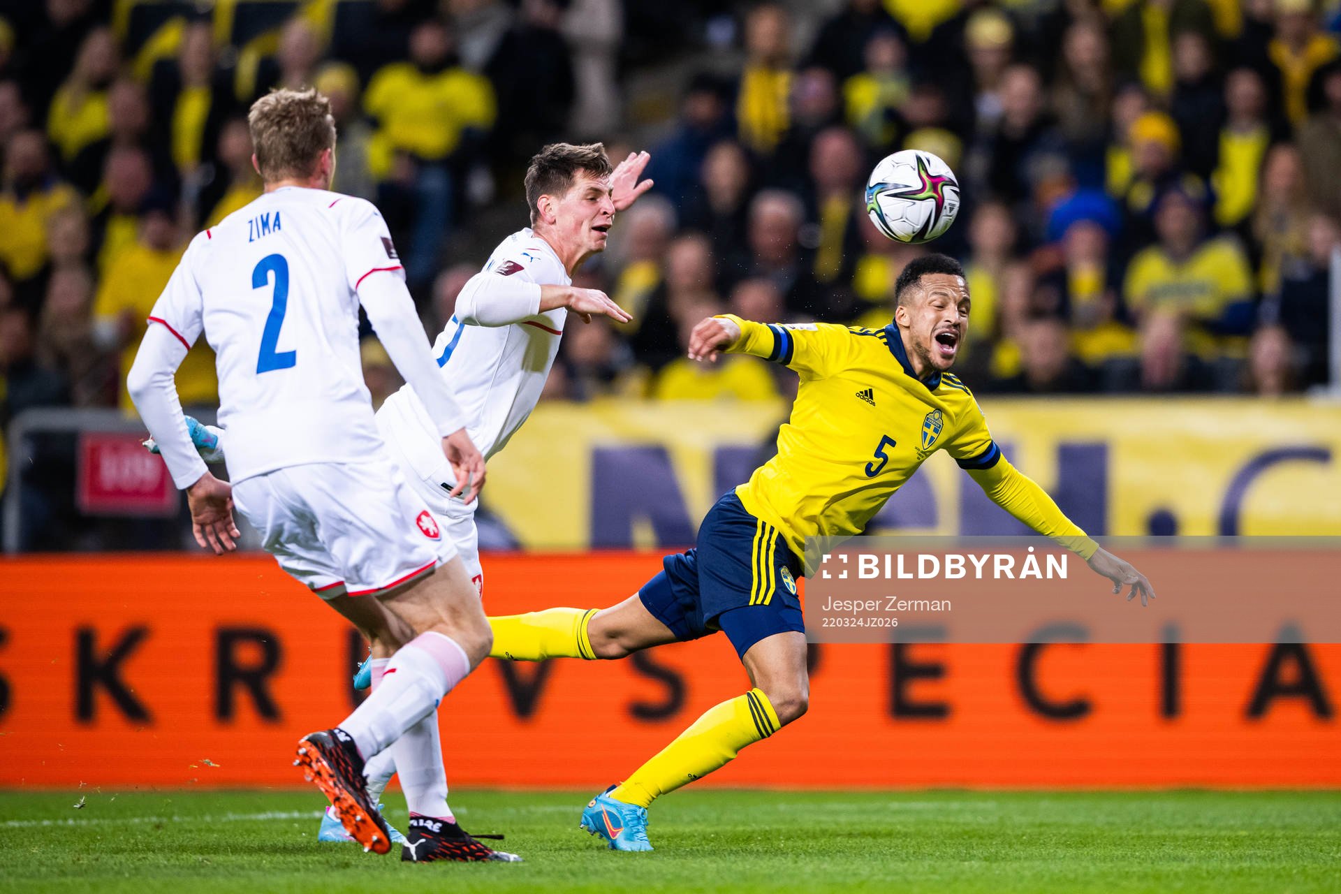 Martin Olsson of Sweden falls