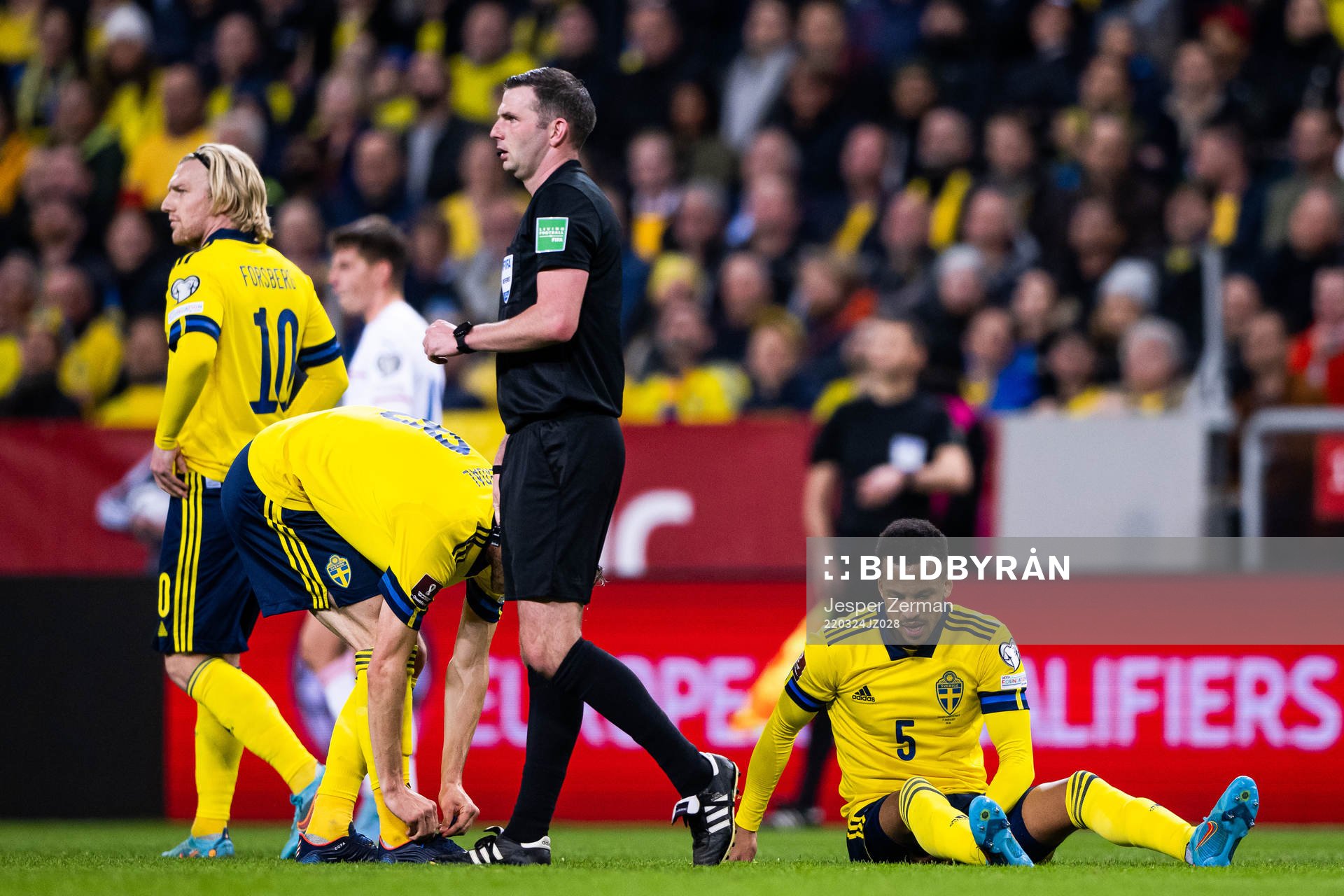 Martin Olsson of Sweden in pain