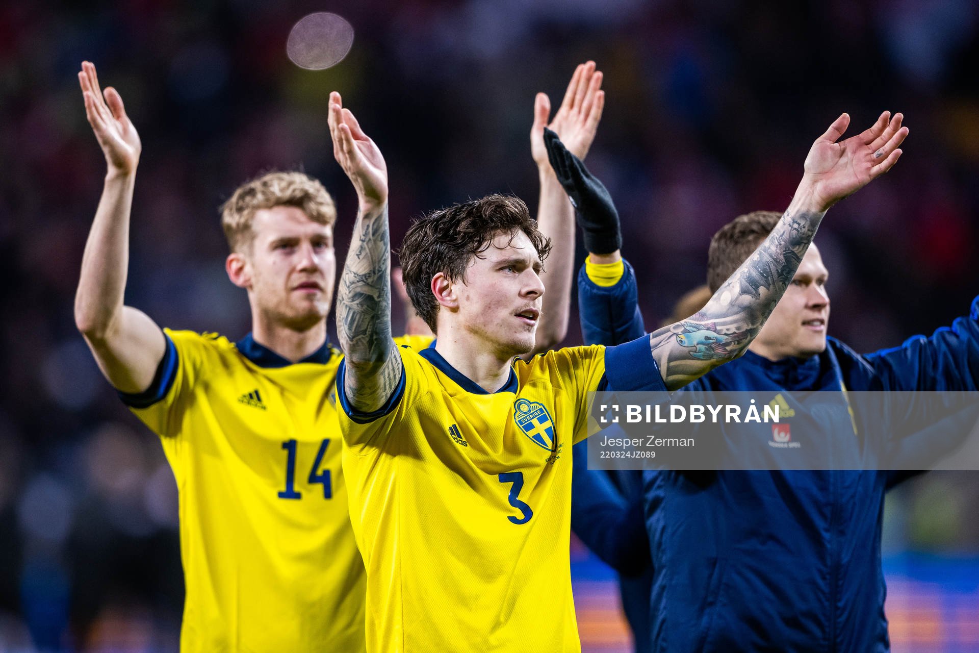 Filip Helander and Victor Lindelöf of Sweden celebrate