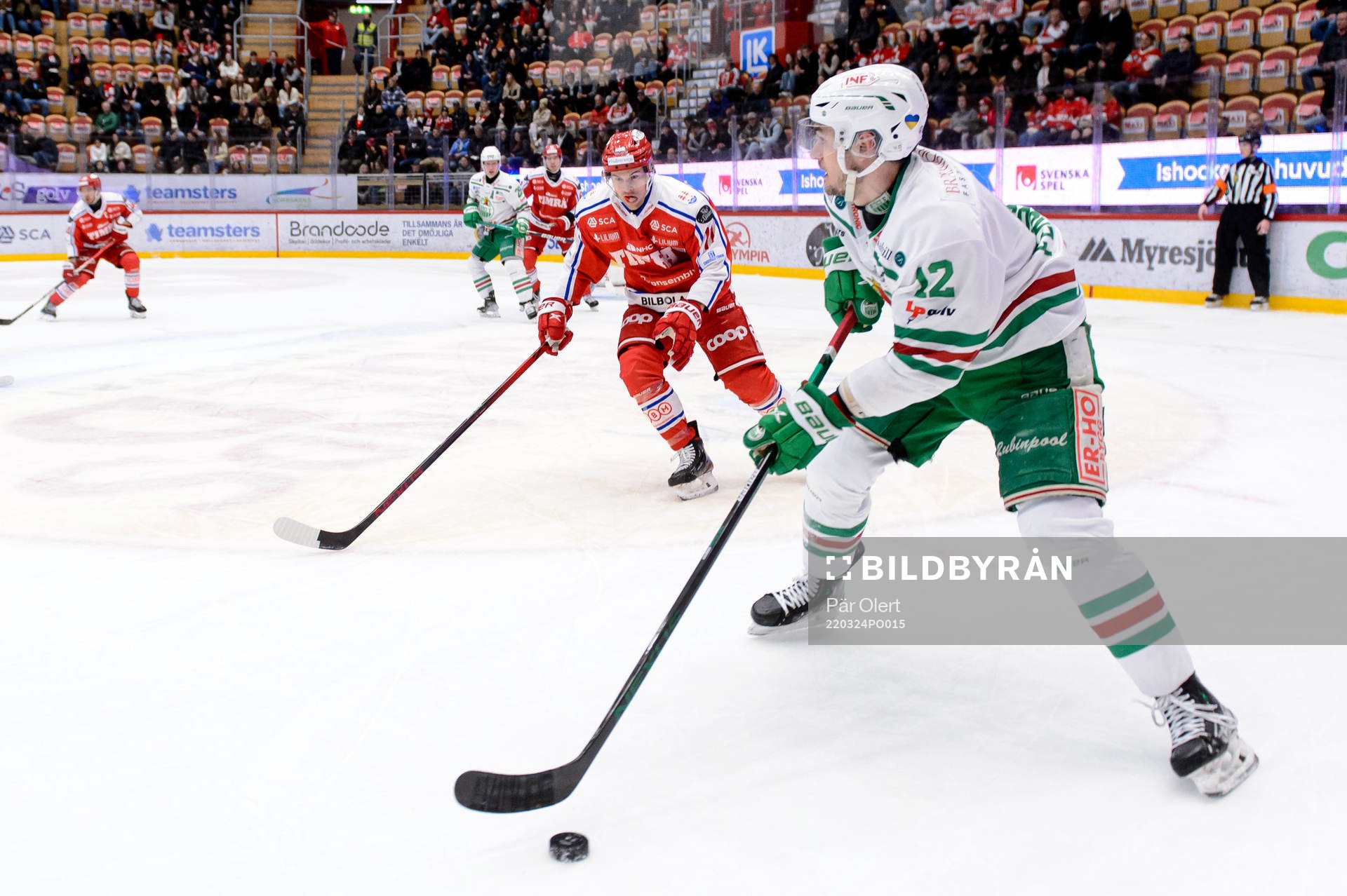 Timrås Nolan Zajac och Rögles Brady Ferguson