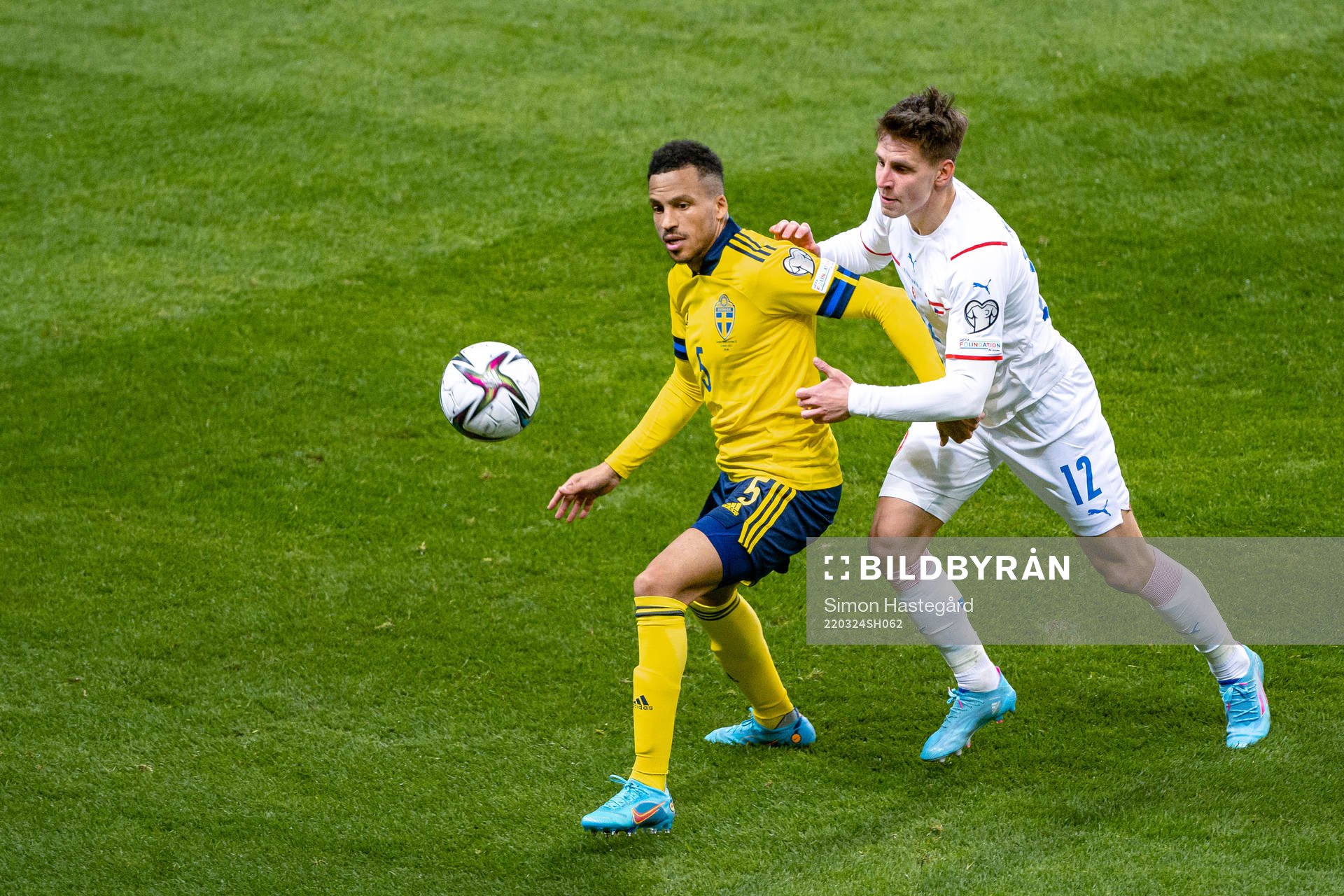 Martin Olsson of Sweden and Lukas Masopust of Czech Republic