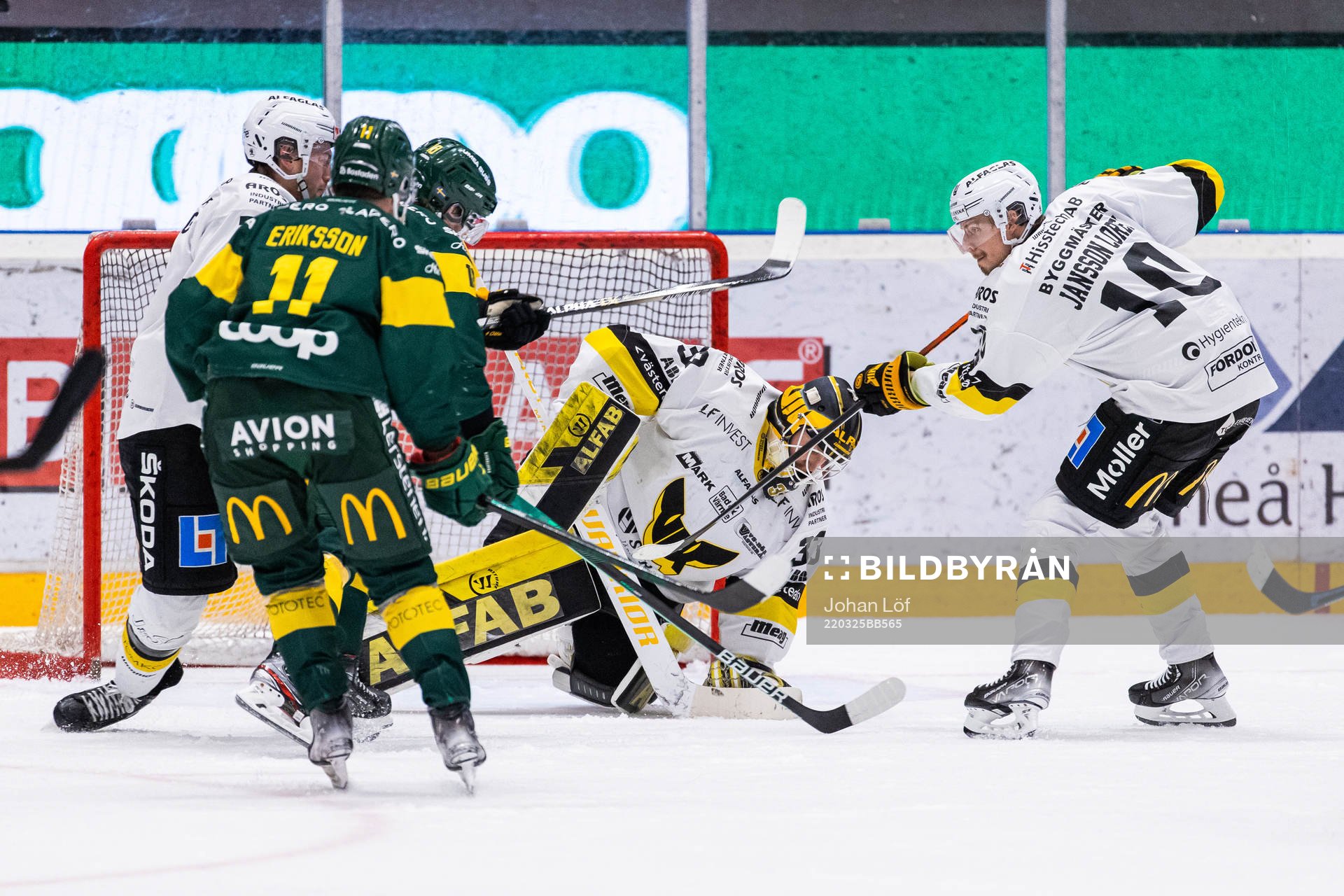 Västerås målvakt Linus Ryttar och Jimmie Jansson Lorek