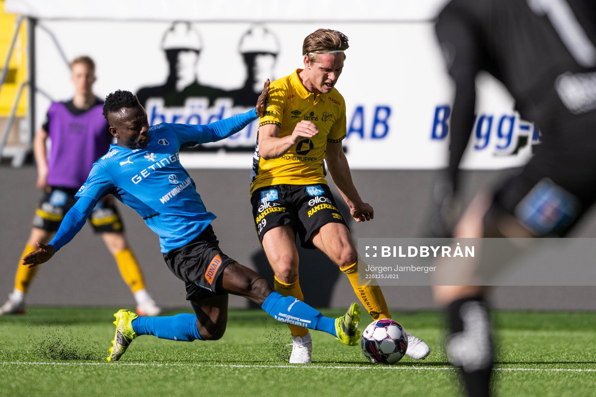 Halmstads Thomas Boakye och Elfsborgs Oliver Zandén