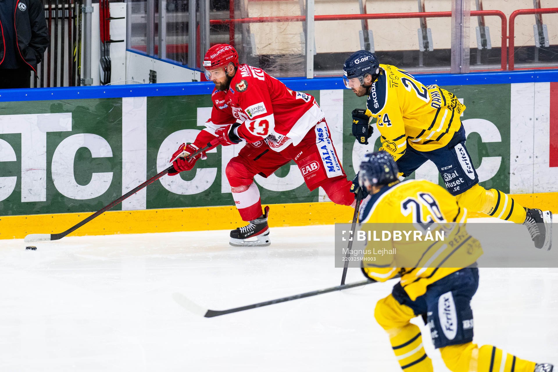 Troja/Ljungbys Tobias Törnkvist och Södertäljes Jacob
