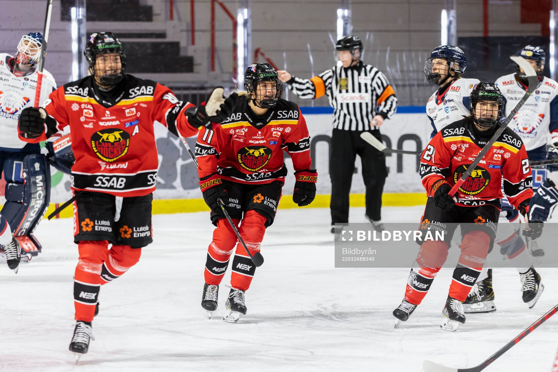 Luleås Josefine Persson, Ronja Savolainen, Noemi Ryhner
