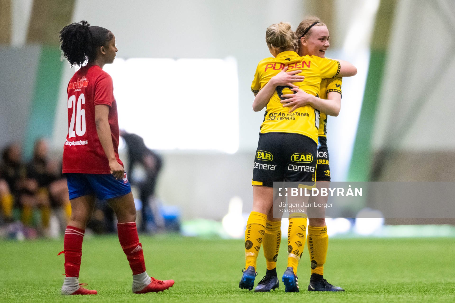 Elfsborgs Linda Westberg Carlsson och Leann Nyström jublar