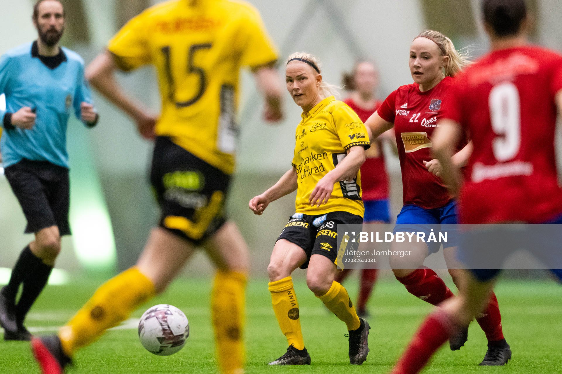 Elfsborgs Sara Jardving och Sävedalens Emma Wahlsten