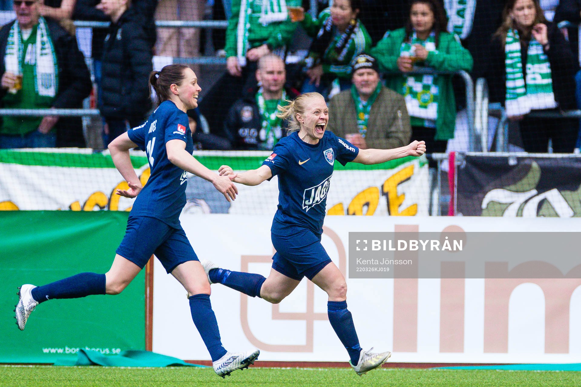 Eskilstunas Mia Jalkerud jublar efter 0-2 under fotbollsmatchen i Damallsvenskan mellan Hammarby och Eskilstuna United den 26 mars 2022 i Stockholm.