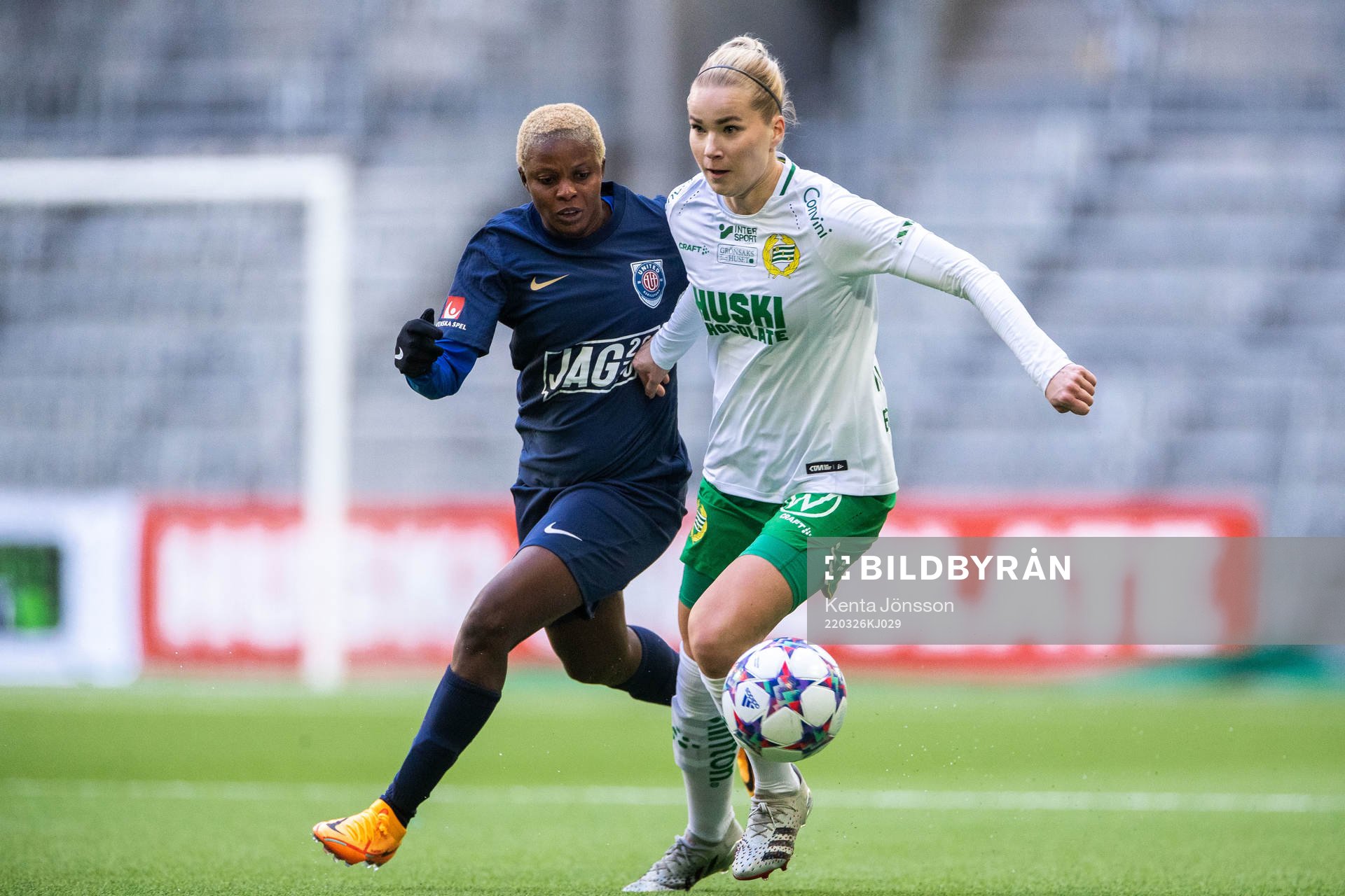 Eskilstunas Ngozi Sonia Okobi-Okeoghene och Hammarbys Eva