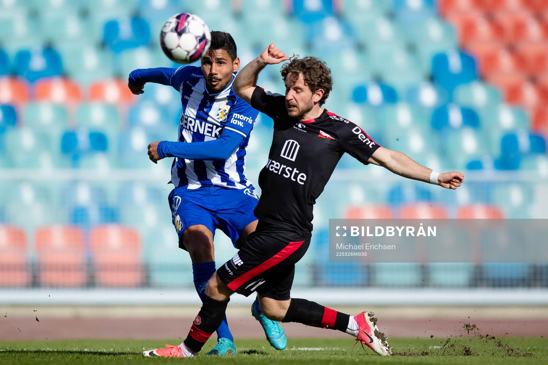 IFK Göteborgs Hosam Aiesh och Fredrikstads Ludvig Begby