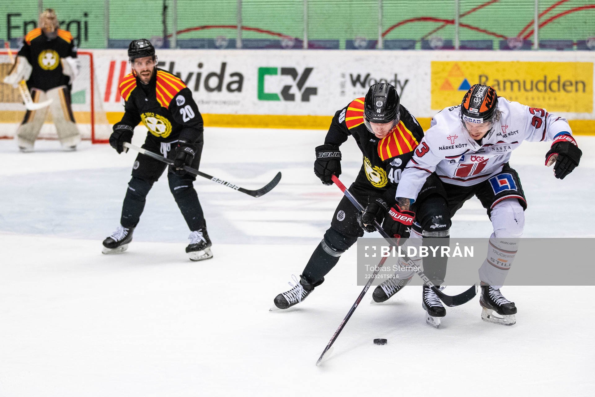 Brynäs Tomi Sallinen och Örebros Christopher Mastomäki