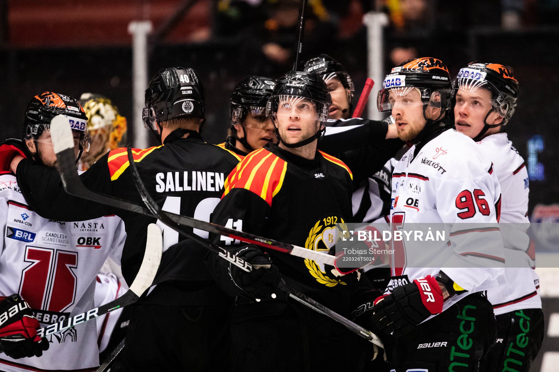 Brynäs Greg Scott och Örebros Robin Kovacs