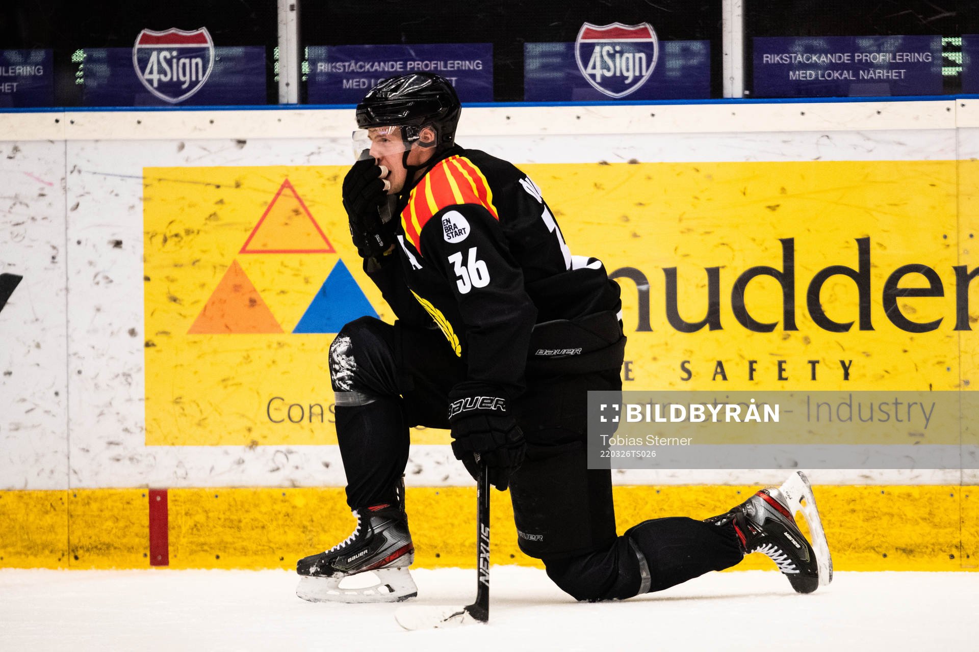 Brynäs Linus Ölund har ont