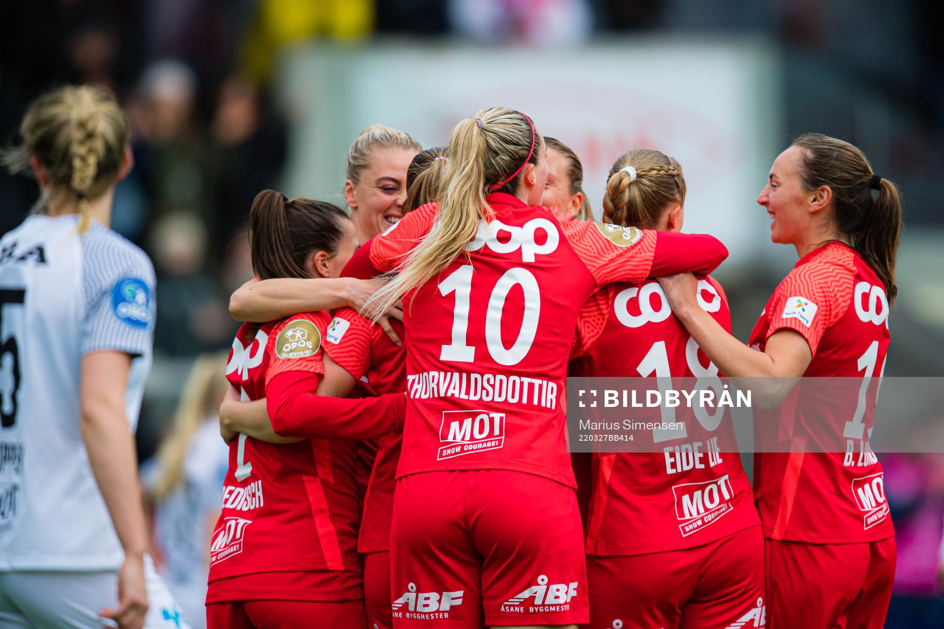 Elisabeth Terland of Brann celebrates