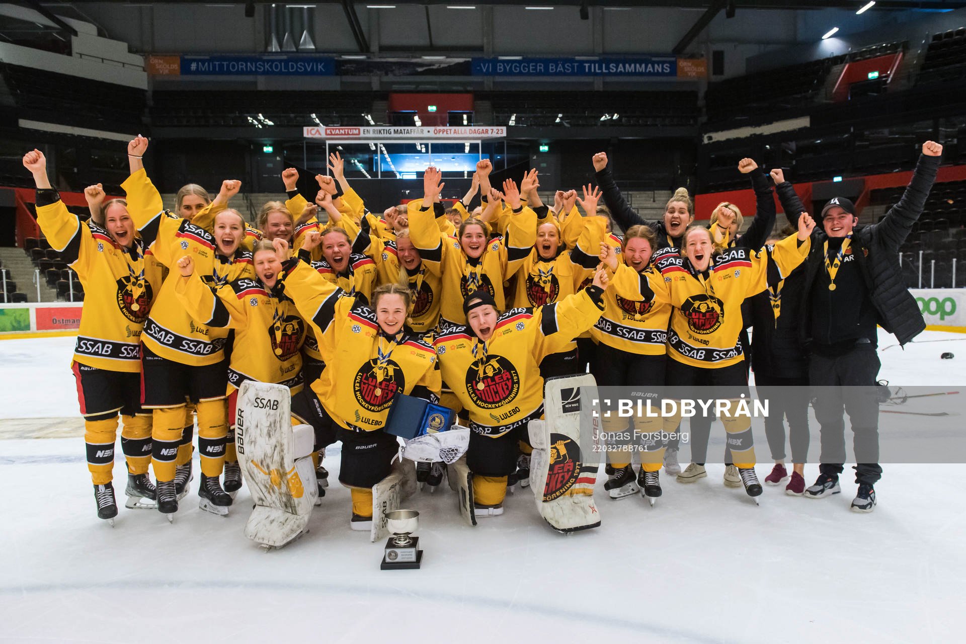 Luleås spelare jublar