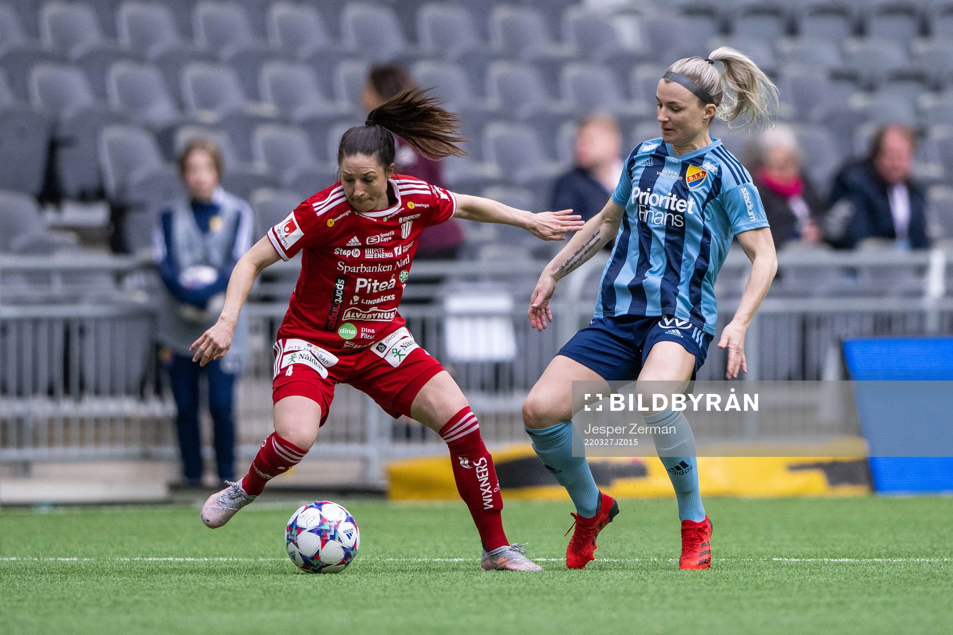 Piteås Josefin Johansson och Djurgårdens Sara Olai