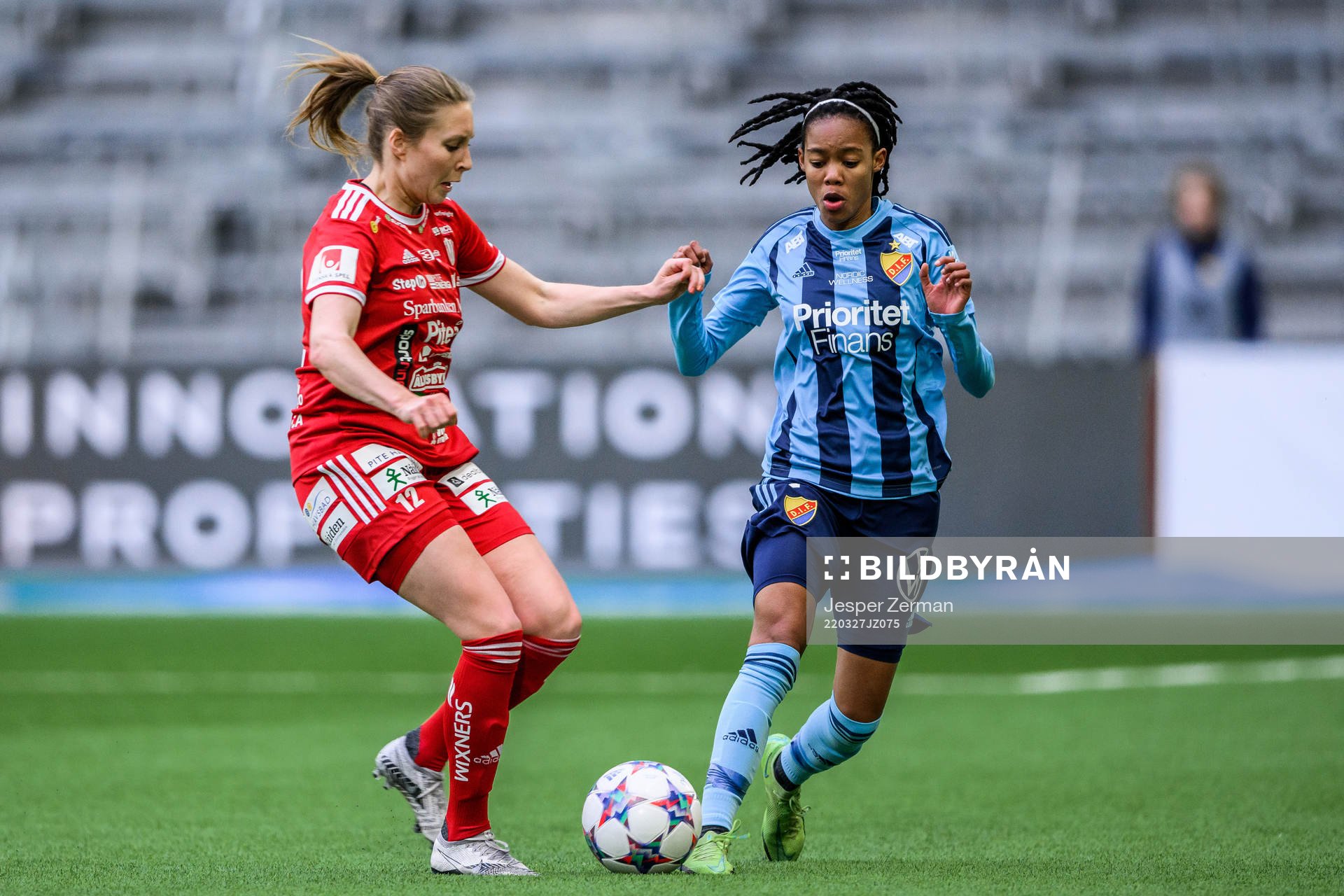 Piteås Fanny Andersson och Djurgårdens Linda Maserame