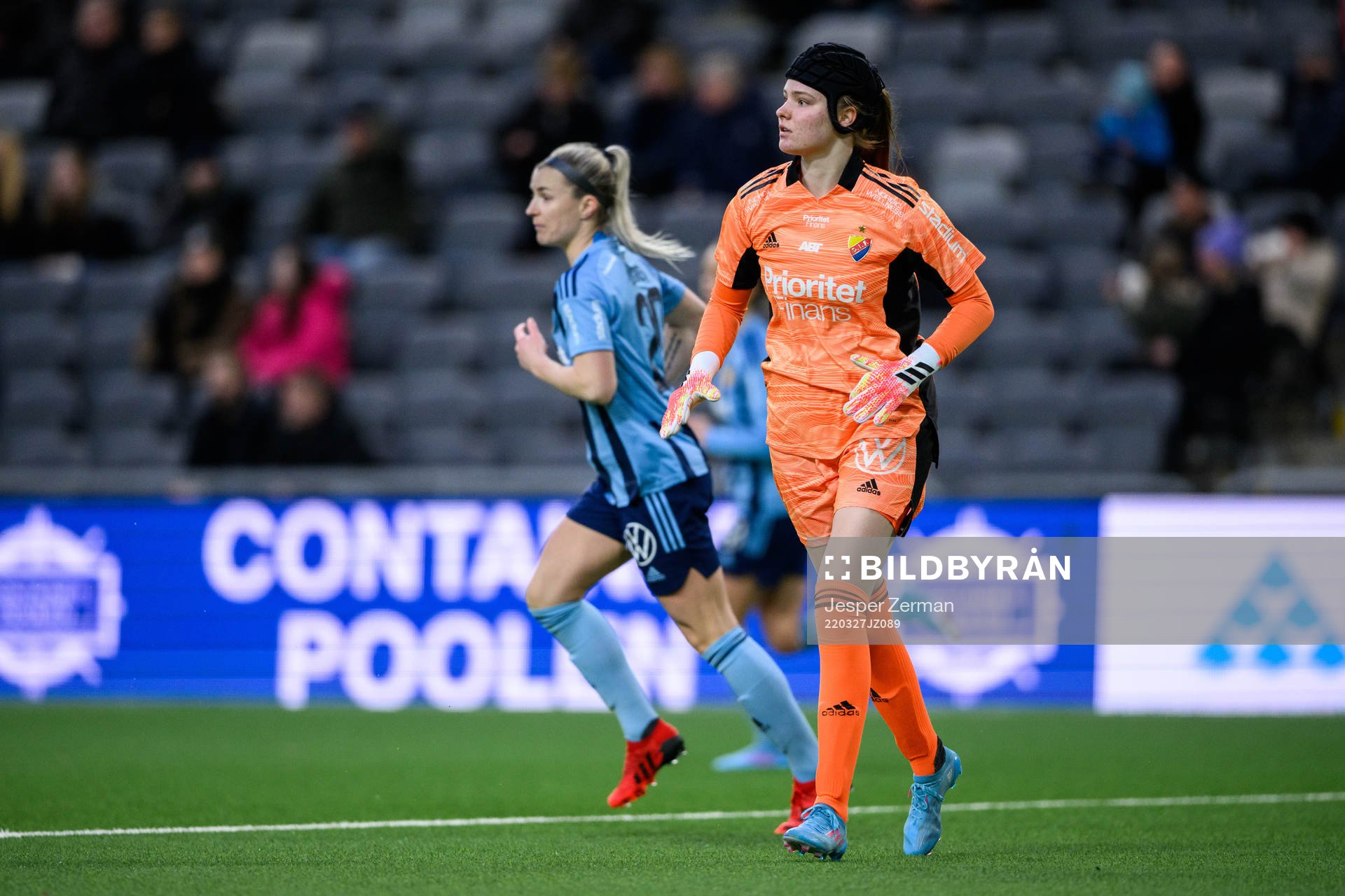 Djurgårdens målvakt Elvira Björklund under fotbollsmatchen i Damallsvenskan mellan Djurgården och Piteå den 27 mars 2022 i Stockholm. 