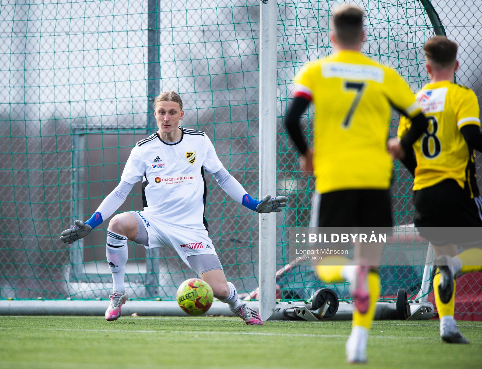 IFK Hässleholms målvakt Carl Lundahl Persson i