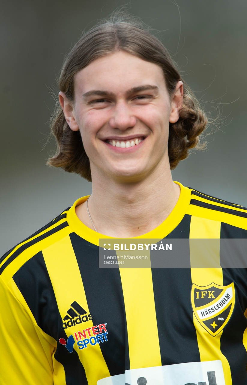 7 IFK Hässleholms Teo Helm i A-truppen, lagbild och