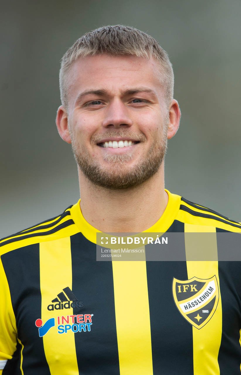 IFK Hässleholms Jens Lynard i A-truppen, lagbild och