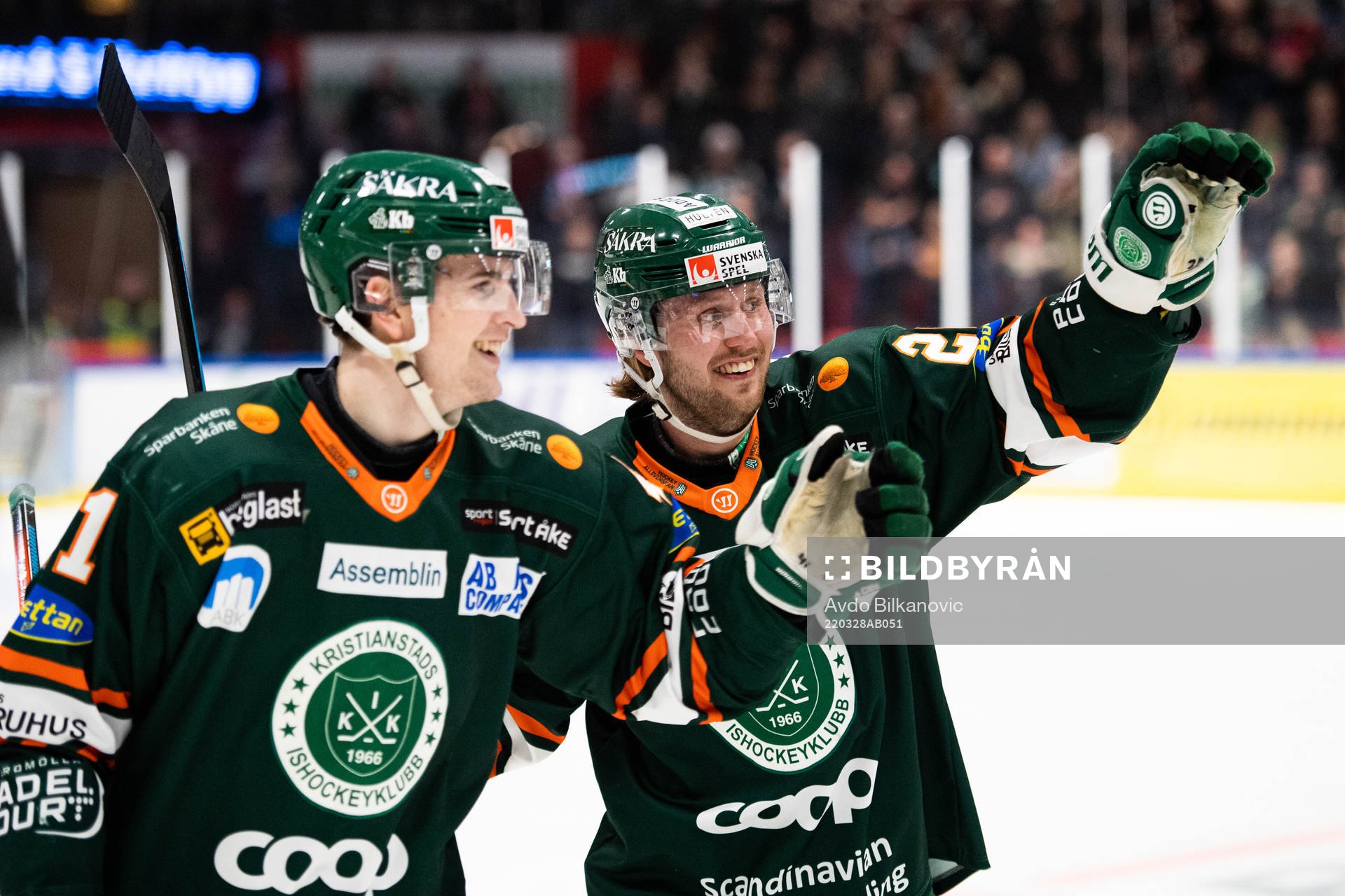 Kristianstads Erik Flood och Melker Eriksson jublar
