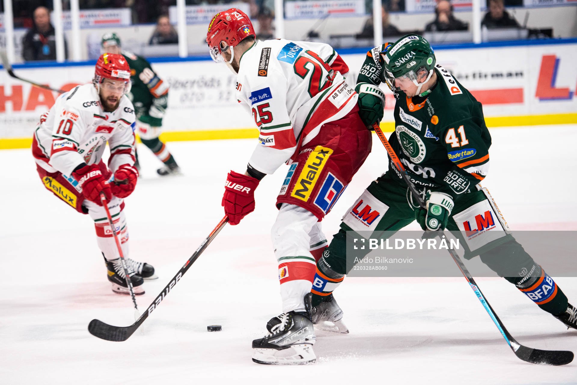 Kristianstads Melker Eriksson och Modos Sam Vigneault